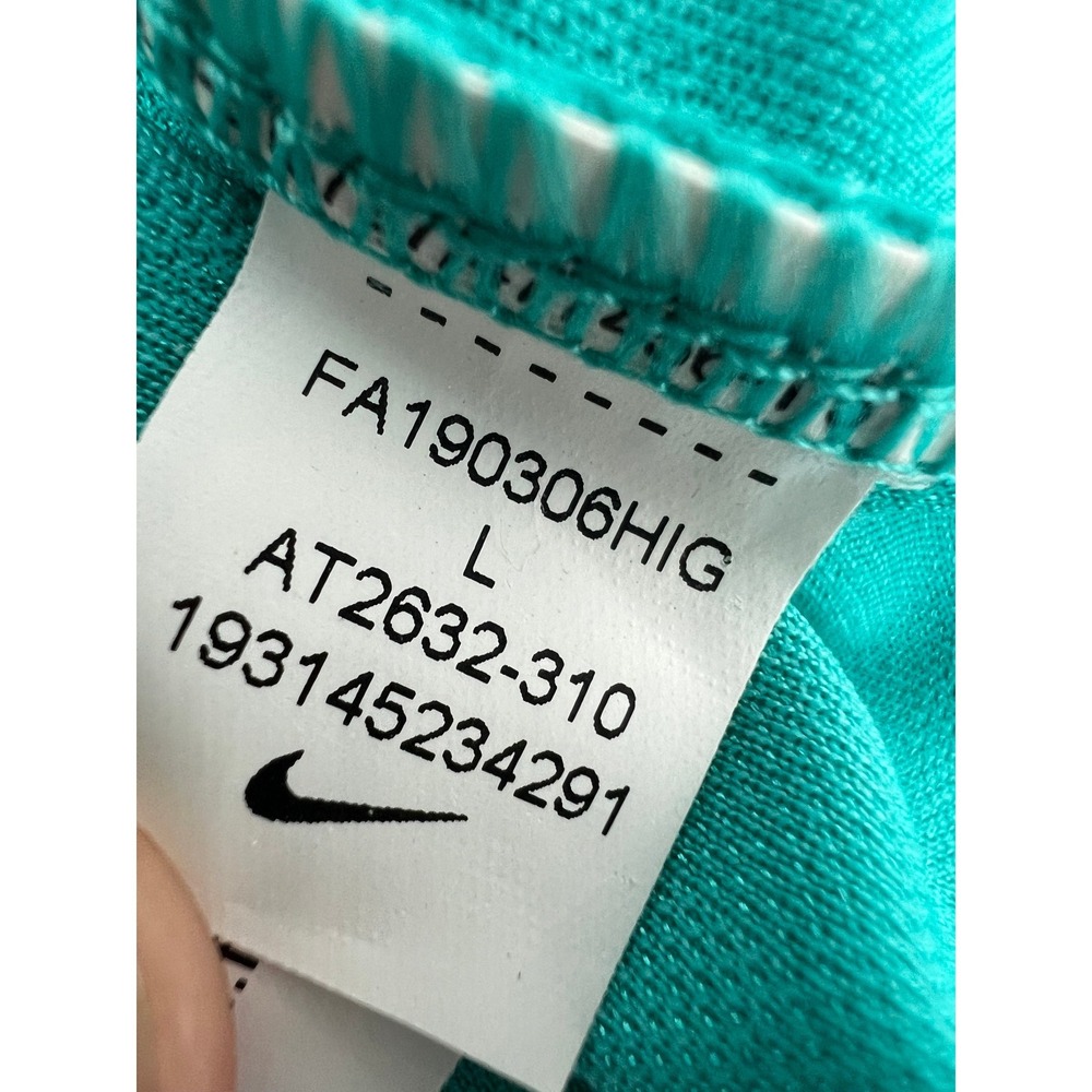 Nike Kids L FC Barcelona 19/20 Teal Jacquard Retro Collar Soccer Jersey - Picture 6 of 9
